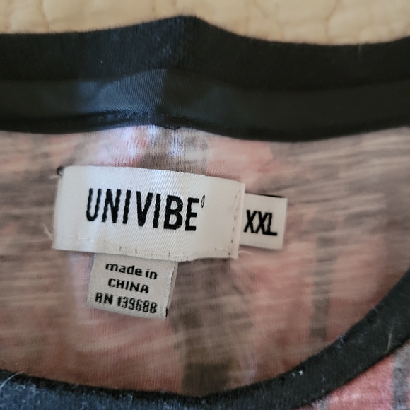 2xl T-shirt - Picture 3 of 3